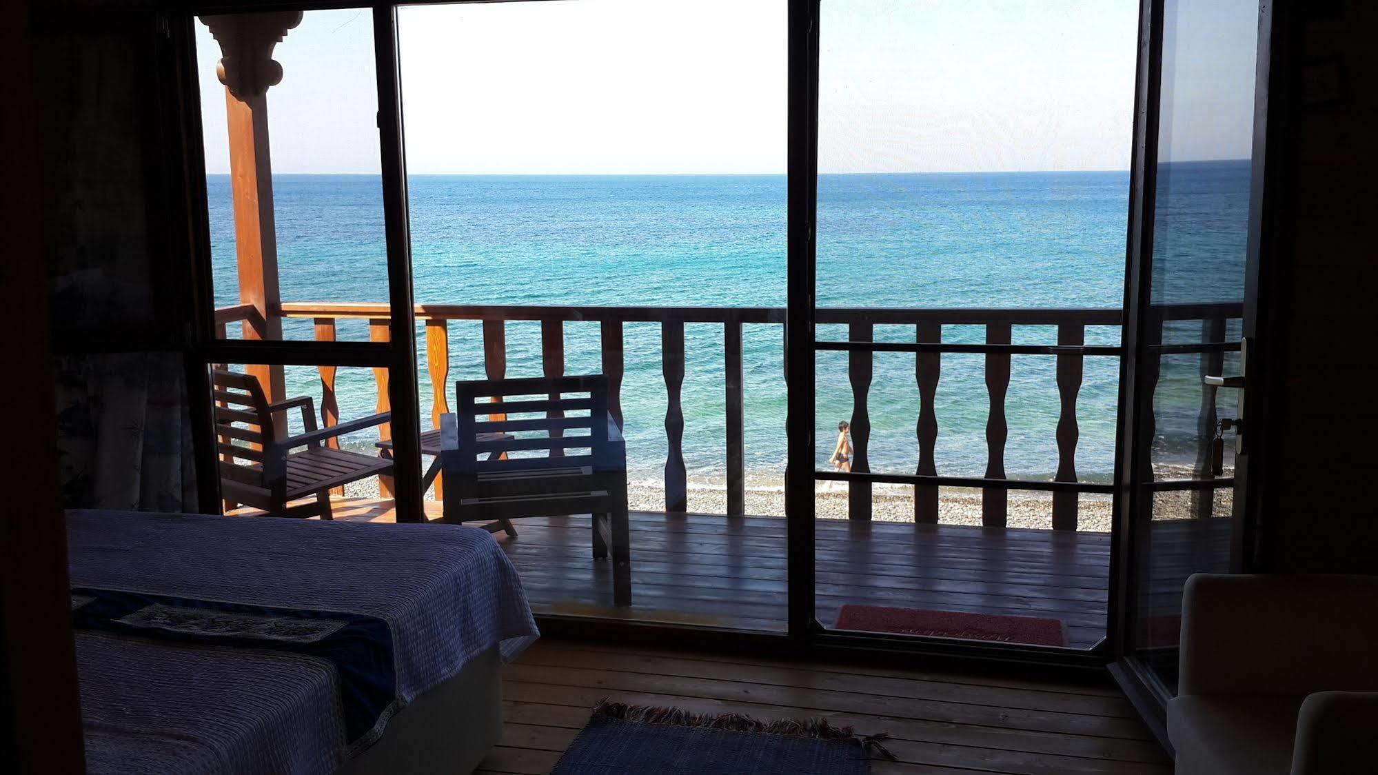 Lipsos Hotel Yeniliman Esterno foto